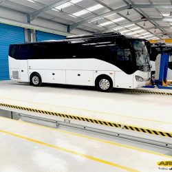 کفپوش کارگاه ماشین سنگین